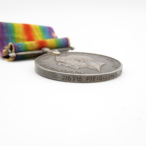 404 - WWI medal pair named 265715 Pte. G. Lomas Cheshire Regt.