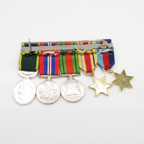 405 - Mixed medal lot inc. Boxed 1935 Jubilee WWII pair - miniatures etc.