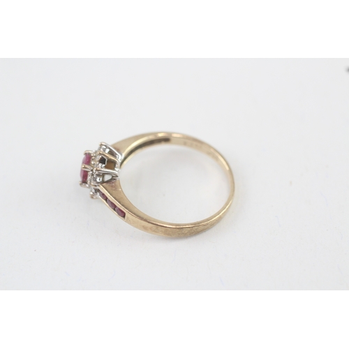 16 - 9ct gold diamond & ruby cluster ring (2.5g) Size  O