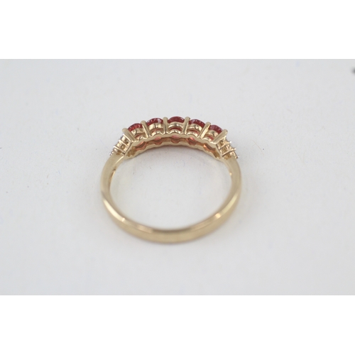 21 - 9ct gold red & white gemstone dress ring (1.9g) Size  O