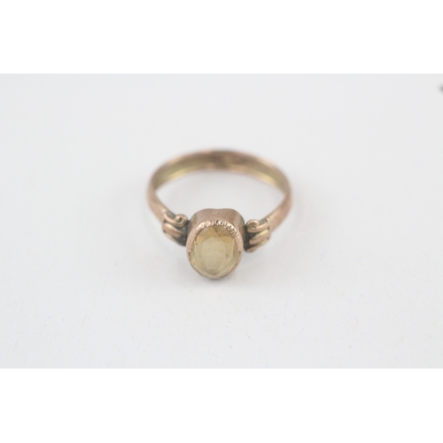 22 - 9ct gold antique oval citrine single stone ring (1.4g) Size  O