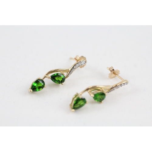 24 - 9ct gold diamond & diopside drop earrings (2.3g)