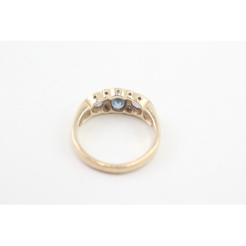 260 - 9ct gold diamond & sapphire seven stone ring (3.3g) Size  N