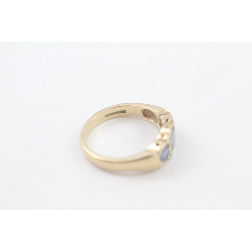 260 - 9ct gold diamond & sapphire seven stone ring (3.3g) Size  N