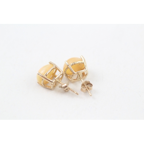 264 - 9ct gold opal stud earrings (1.5g)