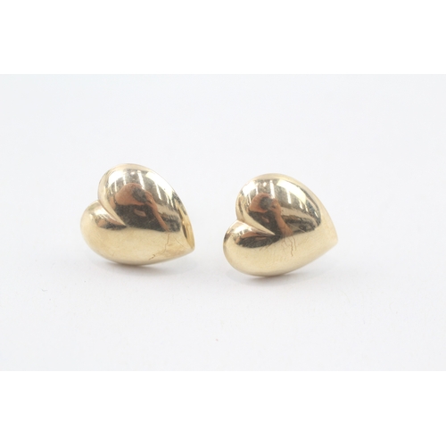 267 - 9ct gold heart stud earrings (1.7g) Size  N