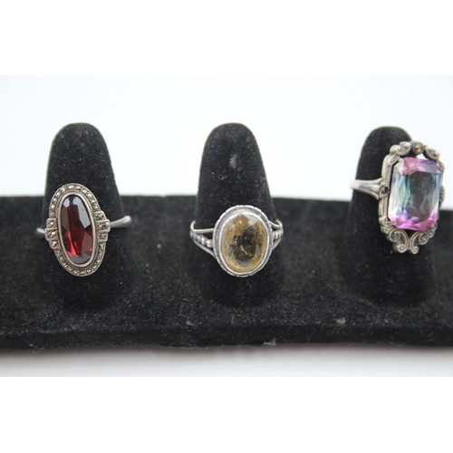 291 - A collection of silver vintage rings including gemstone (19g)