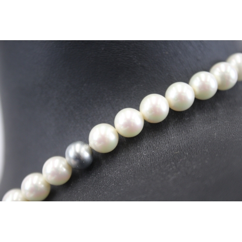 299 - Simulated pearl and rhinestone necklace by designer Christian Dior (43g)