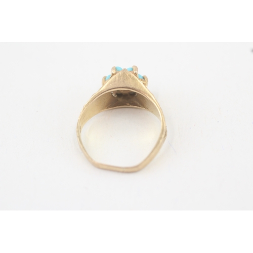 30 - 9ct gold reconstructed turquoise seven stone floral cluster ring (2.8g) AS SEEN - MISHAPEN Size  L