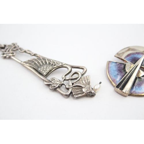 321 - A collection of silver Art Nouveau inspired jewellery including Pat Cheney (17g)