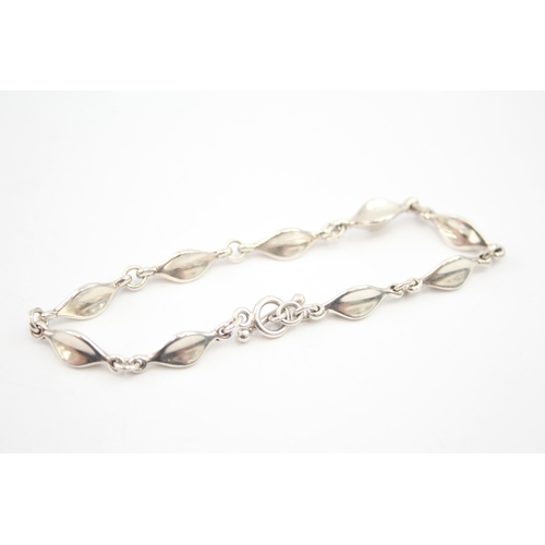 334 - Silver modernist bracelet by Georg Jensen (15g)