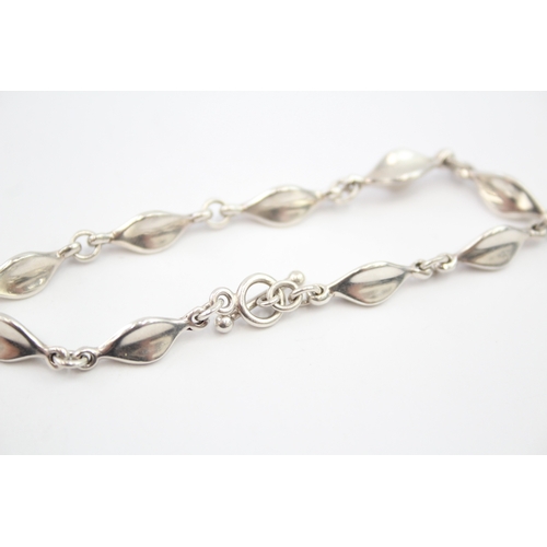 334 - Silver modernist bracelet by Georg Jensen (15g)