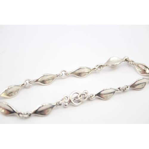 334 - Silver modernist bracelet by Georg Jensen (15g)