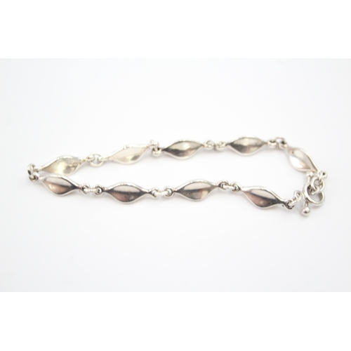 334 - Silver modernist bracelet by Georg Jensen (15g)