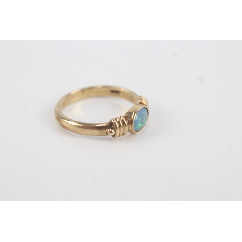 34 - 9ct gold opal triplet single stone ring (2.6g) Size  O