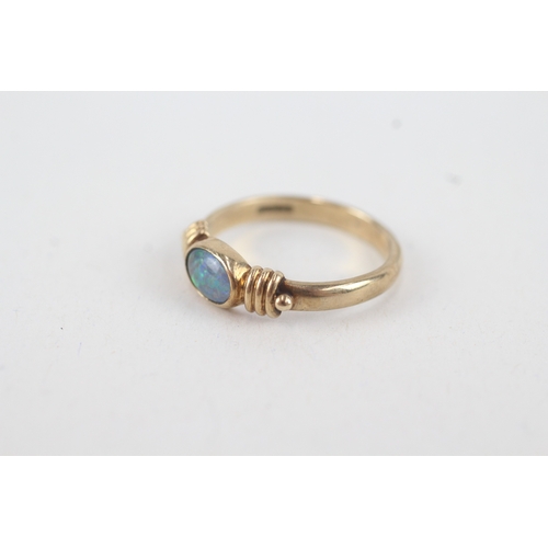 34 - 9ct gold opal triplet single stone ring (2.6g) Size  O