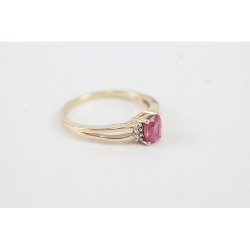 37 - 9ct gold ruby single stone ring with diamond sides (1.8g) Size  O