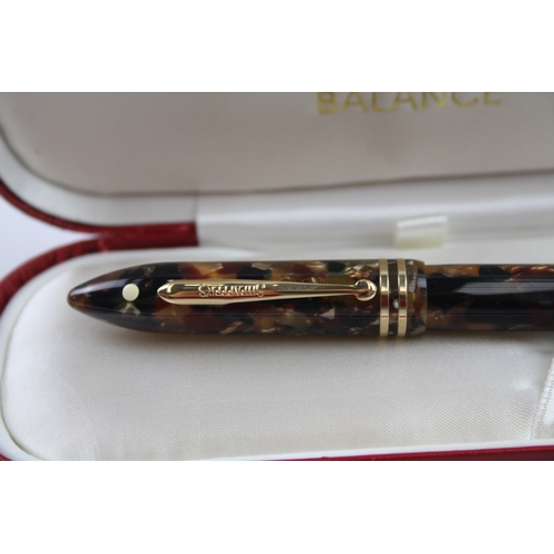 539 - Sheaffer Balance Brown Resin Fountain Pen w/ 18ct Feather Touch Gold Nib WRITING