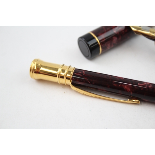 544 - Parker Duofold Special Burgundy Lacquer Fountain Pen w/ 18ct Gold Nib WRITING