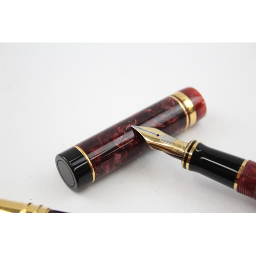 544 - Parker Duofold Special Burgundy Lacquer Fountain Pen w/ 18ct Gold Nib WRITING