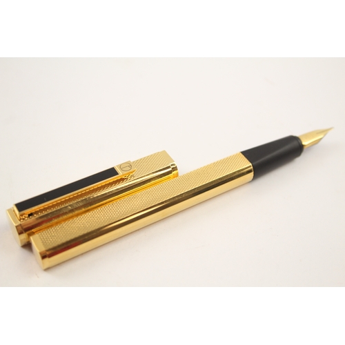 545 - Vintage DUNHILL Gold Plated Cased Fountain Pen w/ 18ct Gold Nib WRITING Boxed