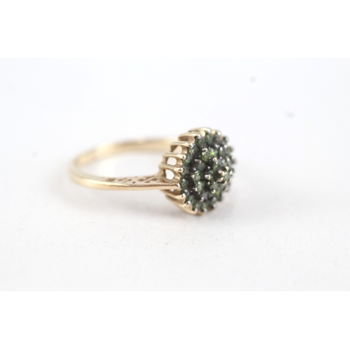 78 - 9ct gold 'green' diamond round cluster ring (3.2g) Size  P