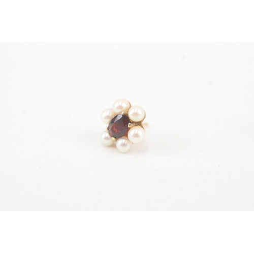 88 - 9ct gold garnet & cultured pearl seven stone cluster earrings (1.7g)