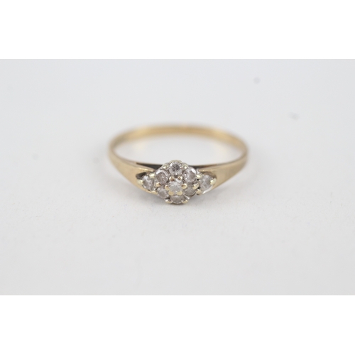 92 - 9ct gold diamond floral cluster ring (1.6g) Size  P