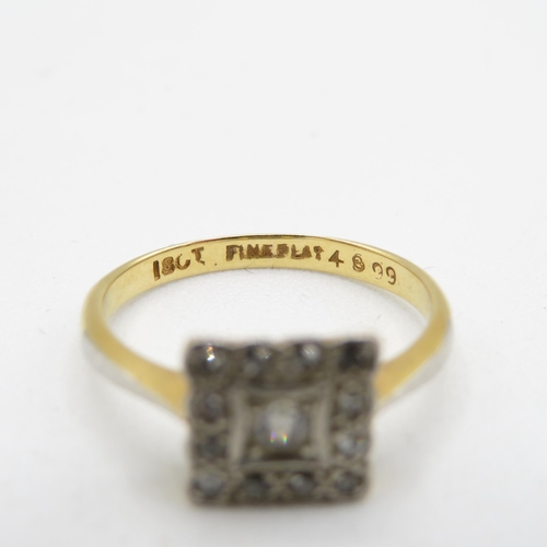 105 - 18ct gold & platinum vintage diamond ring (2.5g) Size  K 1/2