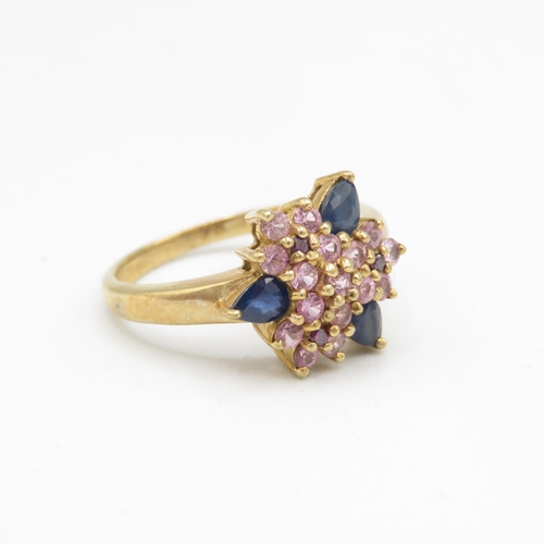 125 - 9ct gold pink sapphire, sapphire & red gemstone floral cluster ring (3.3g) Size  N 1/2