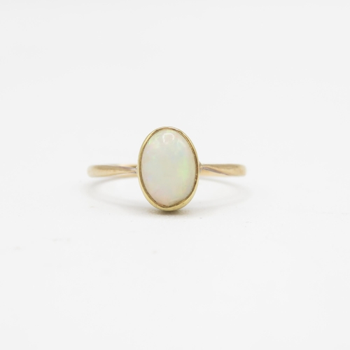 150 - 9ct gold antique opal single stone ring (1.1g) Size  J 1/2