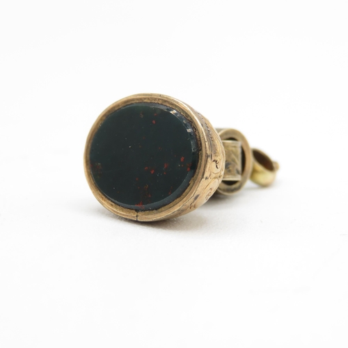 162 - 9ct gold antique bloodstone seal fob (2.6g)