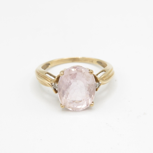 168 - 9ct gold kunzite single stone ring with diamond sides (3.8g) Size  Q