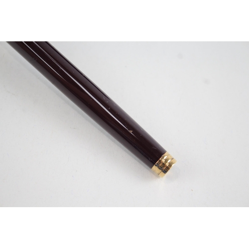 547 - Vintage WATERMAN Ideal Burgundy Lacquer Fountain Pen w/ 18ct Nib WRITING