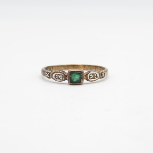 180 - 9ct gold diamond & emerald three stone ring (1.1g) Size  N