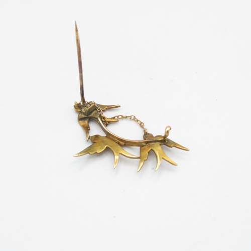 182 - 15ct gold Victorian seed pearl bird brooch with a 9ct gold pin (3.8g)