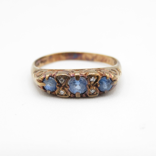 213 - 9ct gold vintage sapphire & diamond ring with a scroll patterned gallery (2.5g) AS SEEN - MISHAPEN S... 