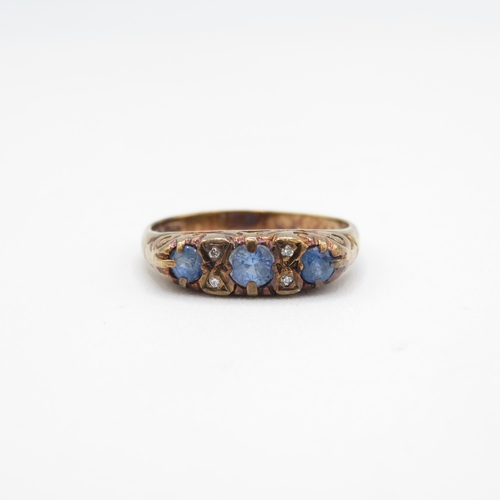 213 - 9ct gold vintage sapphire & diamond ring with a scroll patterned gallery (2.5g) AS SEEN - MISHAPEN S... 