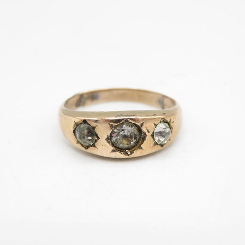 223 - 9ct gold antique star set paste ring (1.3g) Size  N