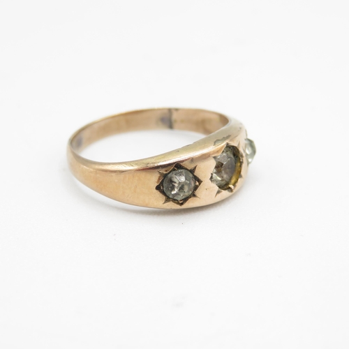 223 - 9ct gold antique star set paste ring (1.3g) Size  N