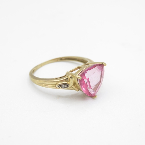 228 - 9ct gold trillion cut 'pink' topaz & diamond dress ring (2.9g) Size  Q