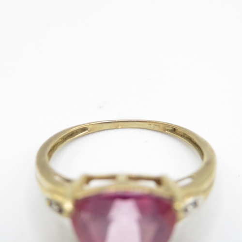 228 - 9ct gold trillion cut 'pink' topaz & diamond dress ring (2.9g) Size  Q