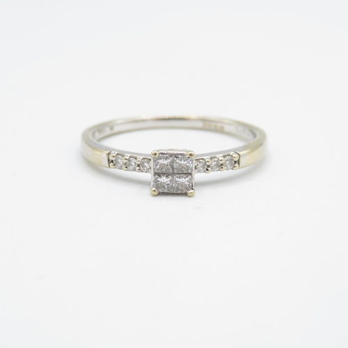 229 - 18ct gold diamond dress ring, total diamond weight: 0.26ct (approximately) (2.8g) Size  T