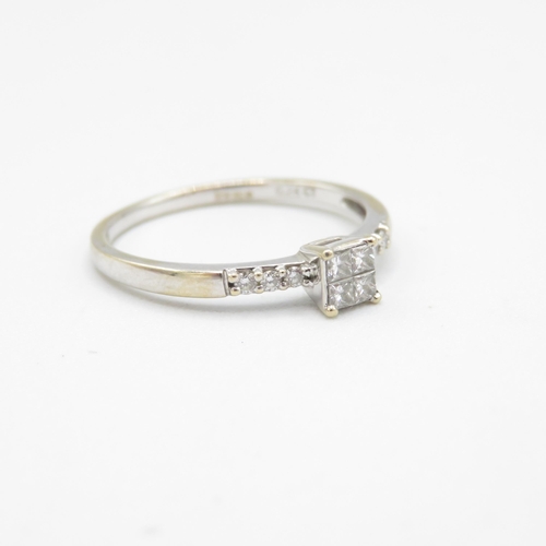 229 - 18ct gold diamond dress ring, total diamond weight: 0.26ct (approximately) (2.8g) Size  T