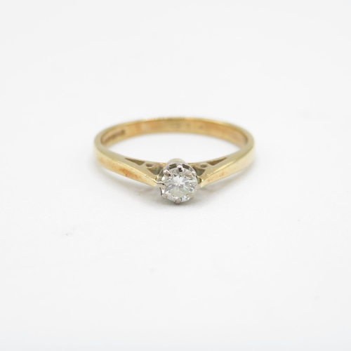 230 - 18ct gold diamond solitaire ring (1.8g) Size  J