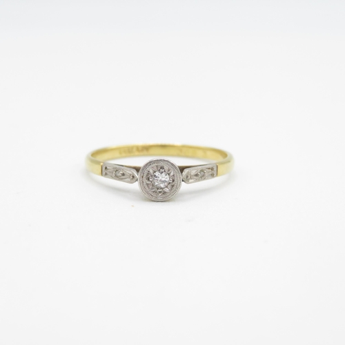 272 - 18ct gold & platinum vintage diamond solitaire ring (2g) Size  P