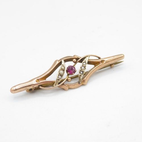 274 - 9ct gold antique garnet & seed pearl brooch (1.9g)