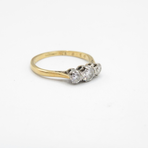 285 - 18ct gold & platinum vintage diamond three stone ring (1.7g) Size  J 1/2