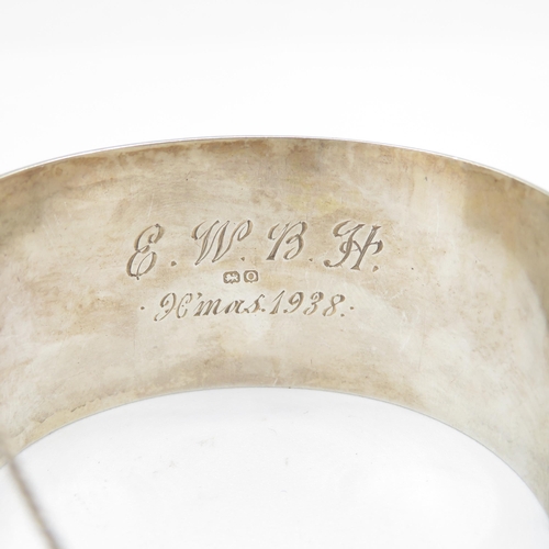 348 - Silver bangles (85.4g)