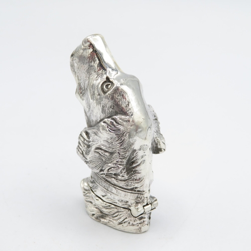 364 - HM 925 Sterling Silver Dog's Head Vesta with excellent detail and tight hinged lid. In excellent con... 